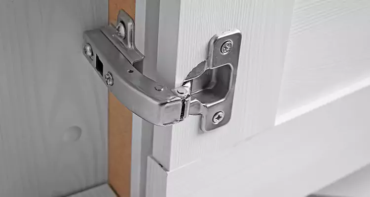 Shower Door Hinge Replacement in Aventura, FL