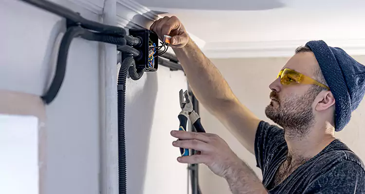 Garage Door Opener Cable Repair in Aventura, FL
