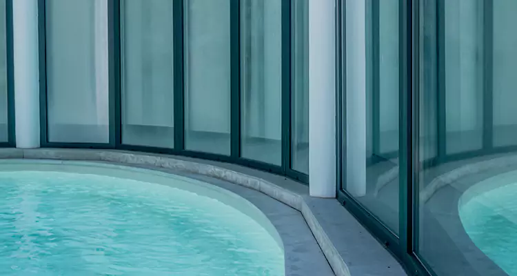 Repair Polyester Screen for Pool Enclosure in Aventura, FL