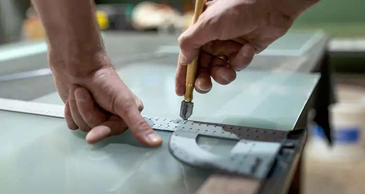 Glass Scratch Repair in Aventura, FL