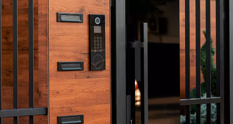 Automatic Door Maintenance in Aventura, FL