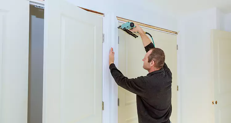 Top Rated Door Fixing ServiceFixing Garage Door Track in Aventura, FL