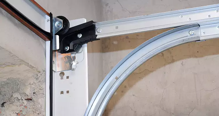 Maintain Liftmaster Garage Door Off Track in Aventura, FL