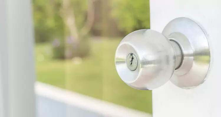 Patio Door Mechanism Jammed in Aventura, FL